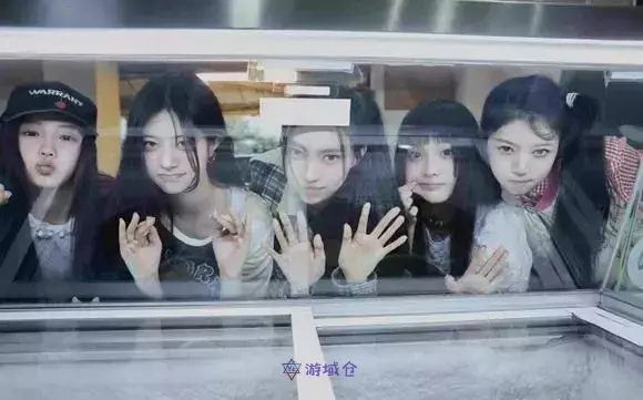 ILLIT出道曲登上美国Billboard TOP 10!K-发布P组合史上最高记录 ILLIT出道曲登上美国Billboard TOP 10!K-发布P组合史上最高记录