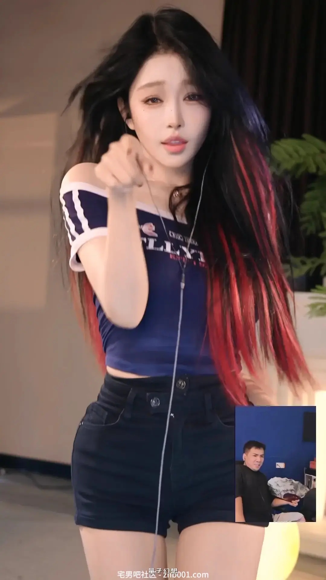 抖音vivi小小酥 2025年 热舞视频合集[56V/18.4G]