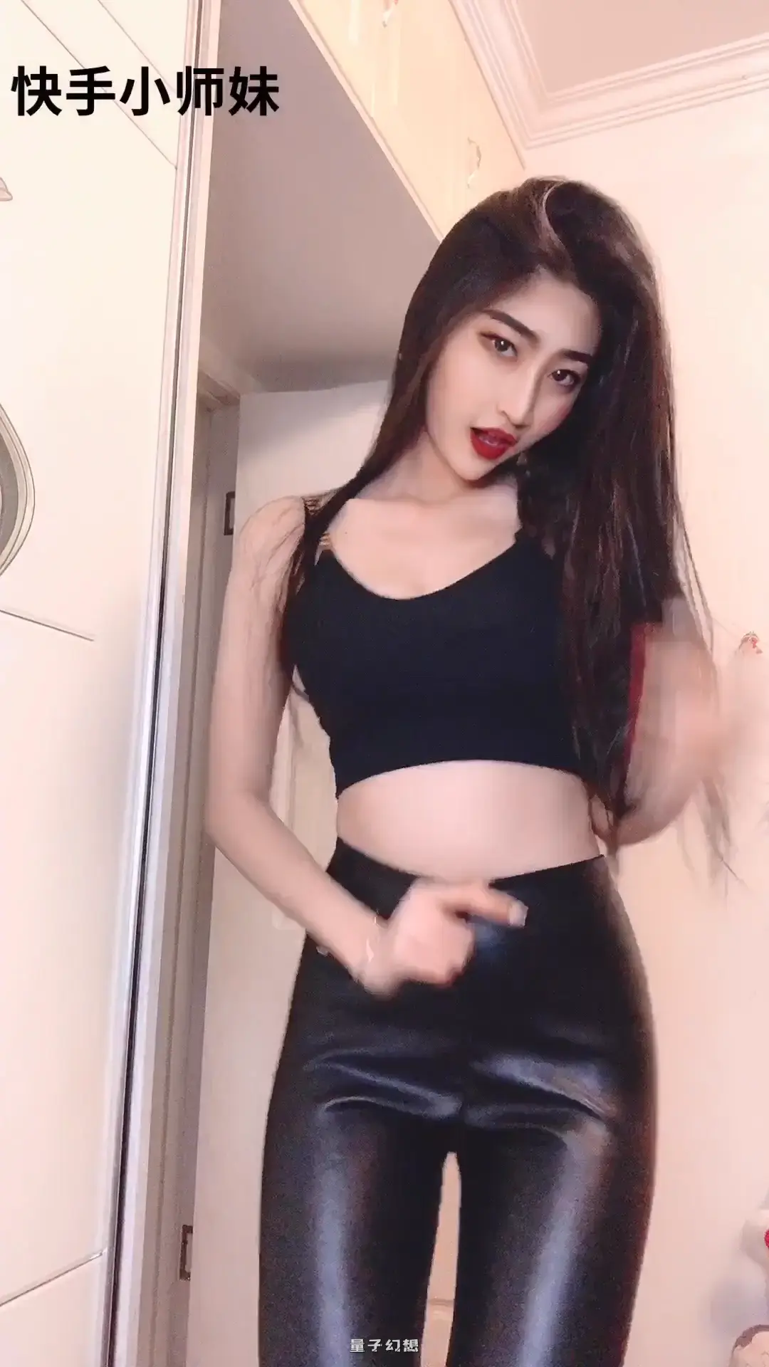 快手小师妹性感Sao舞合集，太顶了！[128V/5.86G]