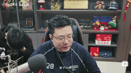 粉丝发黑丝照想走大司马后门!遭严词拒绝 粉丝发黑丝照想走大司马后门!遭严词拒绝